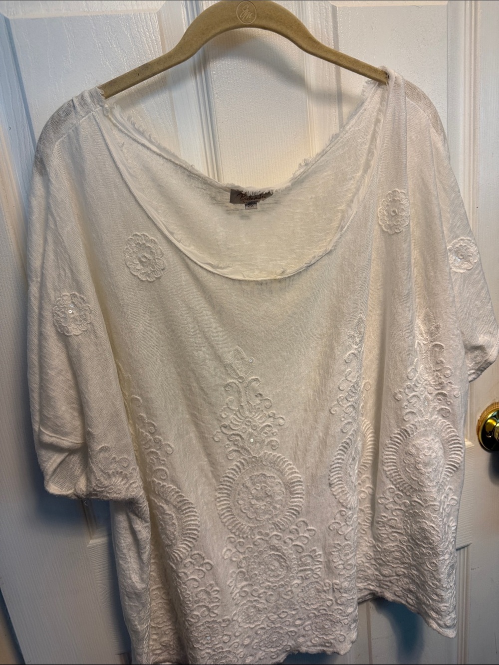 Embroidered White Women's Scoop Neck Top